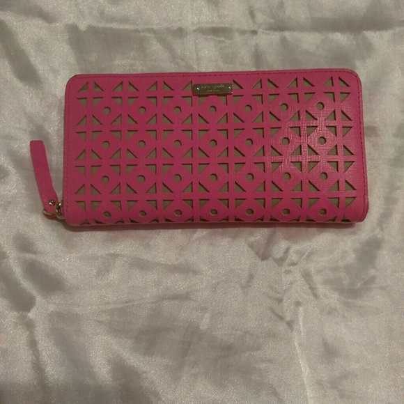 Kate Spade Pink Saffiano Leather Laser Cut Wallet - Picture 3 of 7